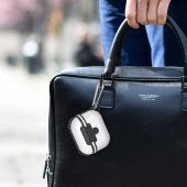 Apple Airpods 3. Nesil Airbag Silikon Su Geçirmez Tank Kılıf - 11