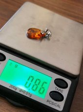 DOĞAL KAYA DAMLA KEHRİBAR KOLYE UCU GÜMÜŞ APARATLI 0,85-2 Gram (Model 1) - 10