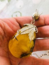 DOĞAL KAYA DAMLA KEHRİBAR LAPİS LAZULİ TAŞLI KOLYE UCU 32,28 Gram - 5