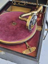 Triumphon Antika Çanta Gramofon 081 - 2