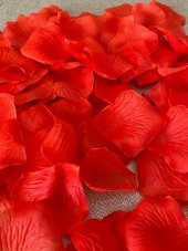 Yapay Kırmızı Gül Yaprağı 5x5cm 96 Adet - Yapay Gül Yaprak - 7