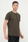 Erkek Düğmeli Yırtık Detaylı Kısa Kollu Basic T-shirt - 11