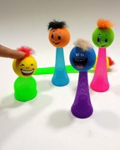 4 Adet Fırlayan Surat Çok Renk Işıklı Bas Fırlat ZıpZıp Oyuncak Emoji Toplar Zevkle Zıplayan Işıklar - 1