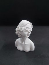 Gözü Çiçekli Kız Büst 9,5x6,5cm thumbnail 1