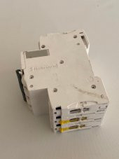 Schneider Electric IC60H 3 Kutup 20A 10kA Sigorta A9F07320 - 6