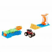 Hot Wheels Monster Trucks Fırlat ve Çarpış Oyun Seti GVK08 - 4