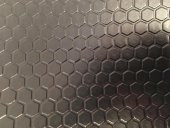 OTO ZEMİN KAPLAMA 2m X 3m PETEK DESENLİ pvc OTO YER DÖŞEMESİ thumbnail 2