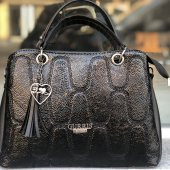 Siyah Cilt Yuvarlak Nakışlı Bayan Askılı El ve Omuz Çantası - 1