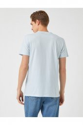V Yaka Basic Tişört - 4
