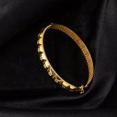 14 Ayar Altın Vida Detaylı Kelepçe Bilezik thumbnail 4