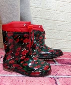 Çağrı Kırmızı Çiçekli Siyah İçi Yünlü Kız Çocuk Konçlu Yağmur Çizmesi thumbnail 2