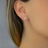 14k Çift Şerit V Altın Tek Küpe thumbnail 2