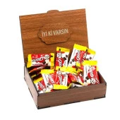 Sevgililer Gününe Özel Ahşap Hediye Kutusunda 24 Adet Petito ( İyi ki Varsın Yazılı ) - 1