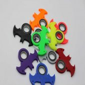 Batman Gölge Şekilli Keyrambit Dönebilen Anahtarlık Keyrambit Rulmanlı Plastik Model 10 - 12