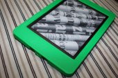 Kindle Paperwhite Kutu Kılıf Plastik Aparat - 8