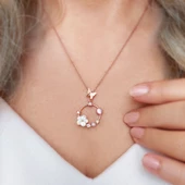 Vaoov 925 Ayar Gümüş Sedef Çiçekli Taşlı Kelebek Kolye thumbnail 1