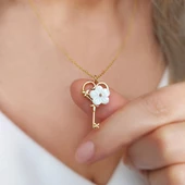 Vaoov 925 Ayar Gümüş Sedef Çiçekli Anahtar Kolye thumbnail 4