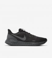 Nike Revolution 5 BQ3204-001 Erkek Spor Ayakkabısı - 1