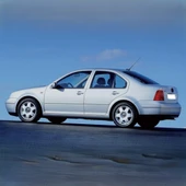 VW Bora 1999-2005 Sol Ön Kapı İçten Açma Kolu Krom 3B1837113L - 2