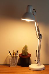 Masa Lambası Akrobat Yaylı Metal 360° Açılı Ayarlanabilir Hareketli Çalışma Masası Lambası Beyaz - 5