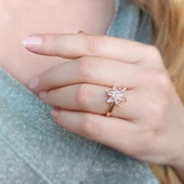 Vaoov 925 Ayar Gümüş Beyaz Taşlı Lotus Yüzük thumbnail 3