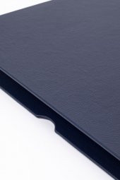 Deri Kapaklı Masa Sümeni Lacivet Ahşap Detaylı 50x35cm - 3