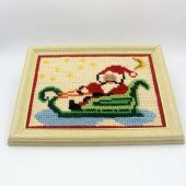 Ahşap Çerçeveli Noel Baba Tablosu - El İşi Dokuma Noel Baba Temiz Tablo - 1