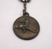 Sanat Taciri  Antika Koleksiyonluk Polissons Yunus Kabartmalı Çift Taraflı Anahtarlık thumbnail 1