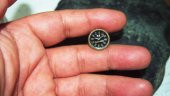 Sanat Taciri- Suıtmen Takım Elbise Metal Rozet - Yaka İğnesi - Broş - 3