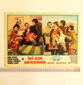 BÜYÜK BOY YEŞİLÇAM FİLM KARTPOSTALI AL İKİ AŞK ARASINDA BÜLENT KAYABAŞ - 1