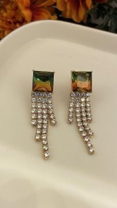 Aksesuar Çarşısı Özel Seri Renkli Kare Kesim Küpe thumbnail 1