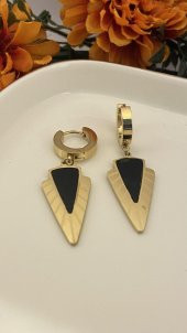 Aksesuar Çarşısı Üçgen Figurlu Siyah Mineli Küpe thumbnail 2