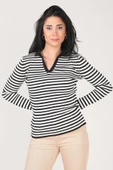 Kadın Polo Yaka Çizgili Triko Kazak Siyah thumbnail 2