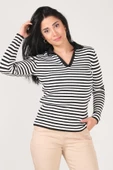 Kadın Polo Yaka Çizgili Triko Kazak Siyah thumbnail 1