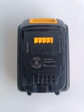 Dewalt 20V 1.5Ah Li-ion Akü DCB201 2.El - 3