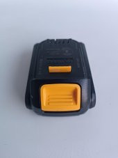 Dewalt 20V 1.5Ah Li-ion Akü DCB201 2.El - 6