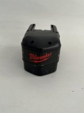 Milwaukee 18V 2.4Ah Li-ion Akü 48112230 2.El - 3