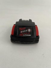 Milwaukee 18V 1.5Ah Li-ion Akü 48111815 2.El - 3