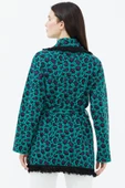 Şal Yaka Püsküllü Kemerli  Leopar Desenli Triko Hırka - Yeşil thumbnail 4