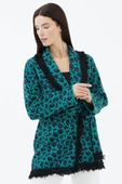 Şal Yaka Püsküllü Kemerli  Leopar Desenli Triko Hırka - Yeşil thumbnail 2