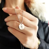 Vaoov 925 Ayar Gümüş Harfli Plaka Küp Zincir Kolye thumbnail 1