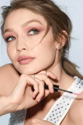 Maybelline New York Falsies Lash Lift Ultra Siyah Maskara thumbnail 5