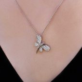 Pırlantalı Beyaz Kelebek Altın Kolye thumbnail 3