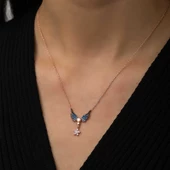 Gümüş Rose Çiçekli Kanatlı Kalpli Kolye SL3535 thumbnail 2