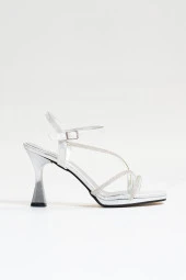 Kadın Abiye İnce Yüksek Topuk Platform 3 Üç Bantlı Çapraz Taşlı Bilekten Bağlı Gece Ayakkabı 6000 - 12