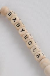 Ahşap Organik Emzik Askısı Babyhola Yazılı - 2