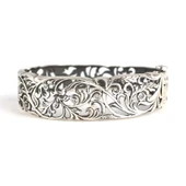 925 Ayar Gümüş Oval Ajurlu Süzme Zirkon Taşlı Bilezik thumbnail 4