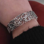 925 Ayar Gümüş Oval Ajurlu Süzme Zirkon Taşlı Bilezik thumbnail 6