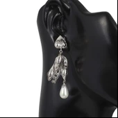 925 Ayar Gümüş Yapraklı Damla İncili Küpe thumbnail 2