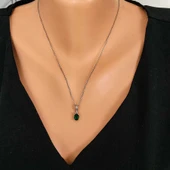 925 Ayar Gümüş Oval Küçük Boy Sentetik Zümrüt Taşlı Kolye thumbnail 1